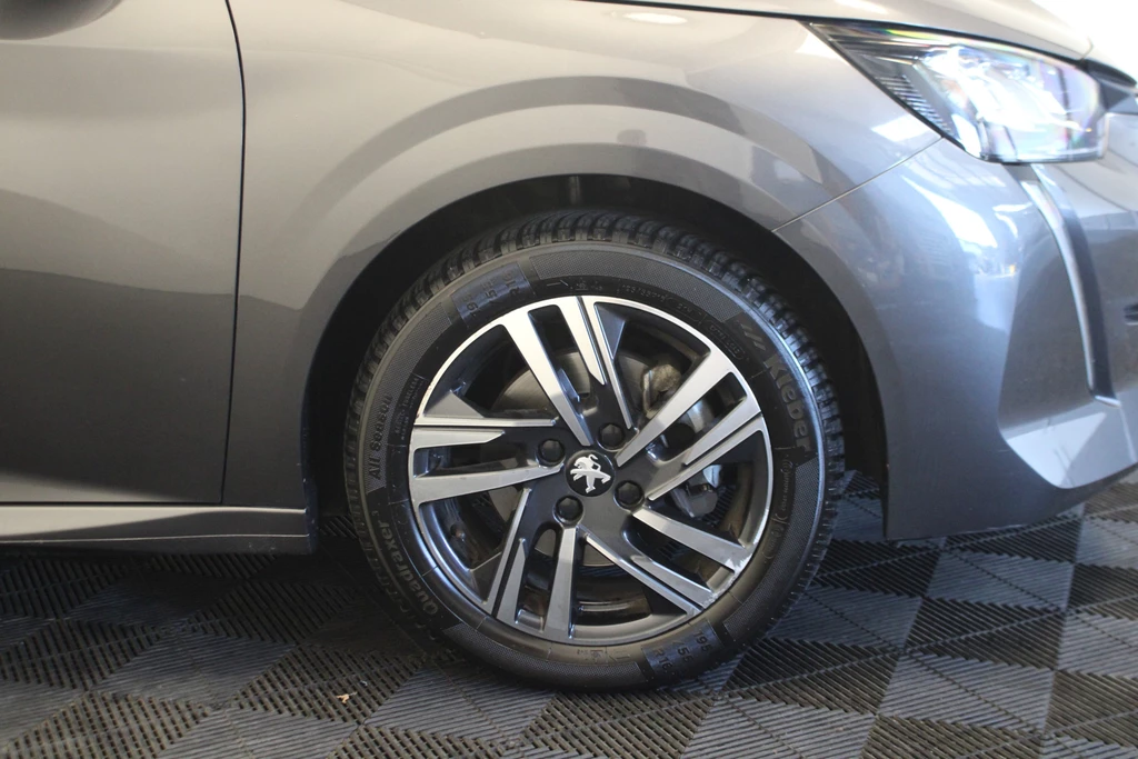 Peugeot 208 – foto 12