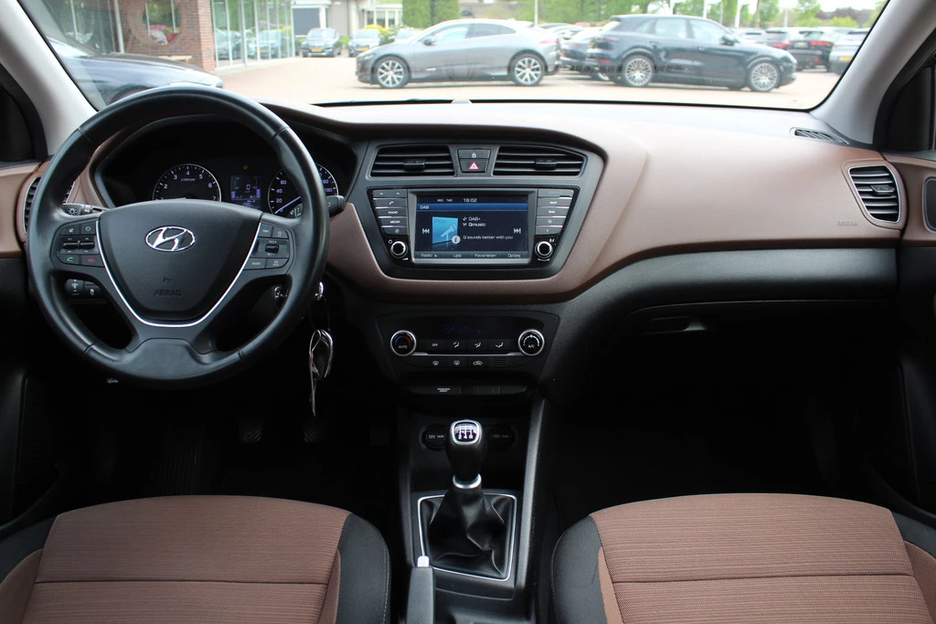 Hyundai i20 – foto 9