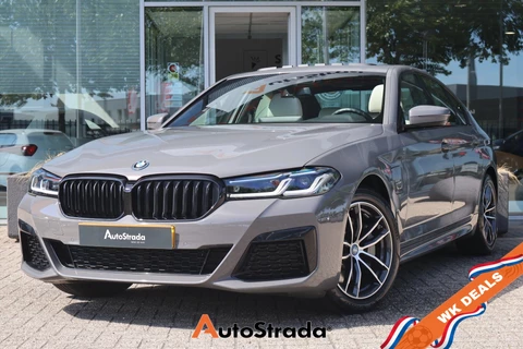 BMW 5-Serie (g30) 530e M-Sport 292pk | Leder | Sfeer | Laser LED | Pano | Navigatie | Memory | Stoelverwarming 