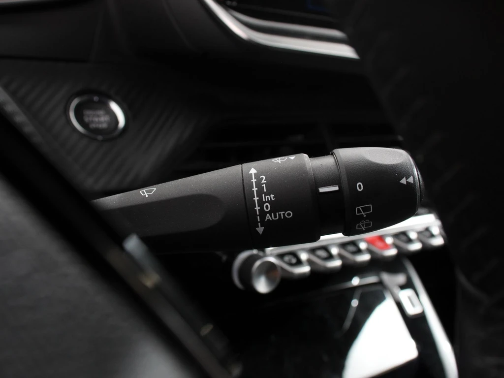 Peugeot e-2008 – foto 23