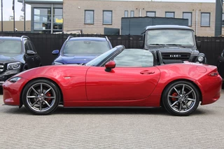 Mazda MX-5 – thumbnail 2