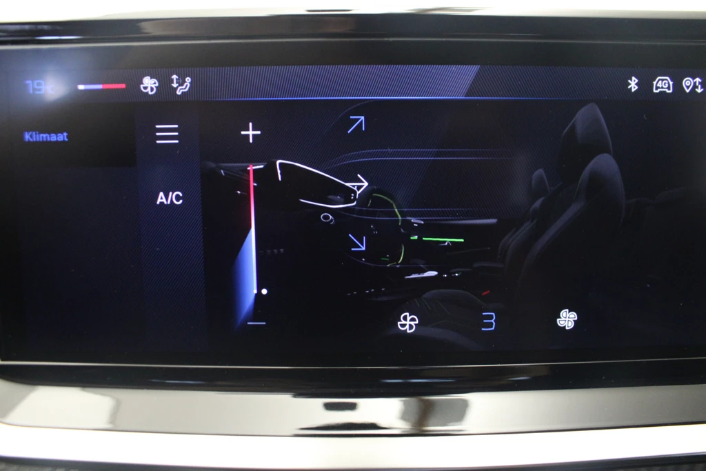 Peugeot 208 – foto 8
