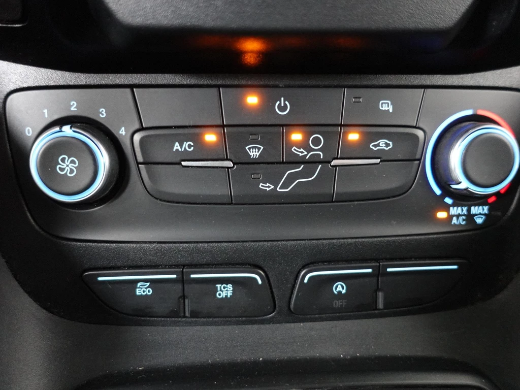 Ford Transit Connect – foto 27