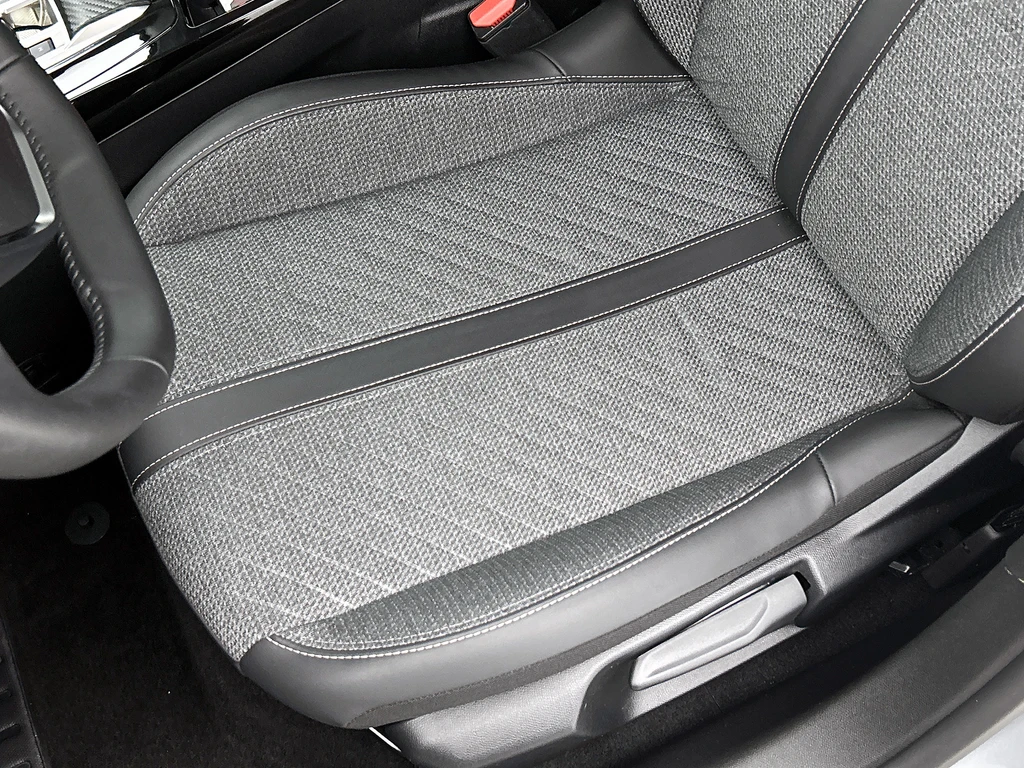 Peugeot 208 – foto 19