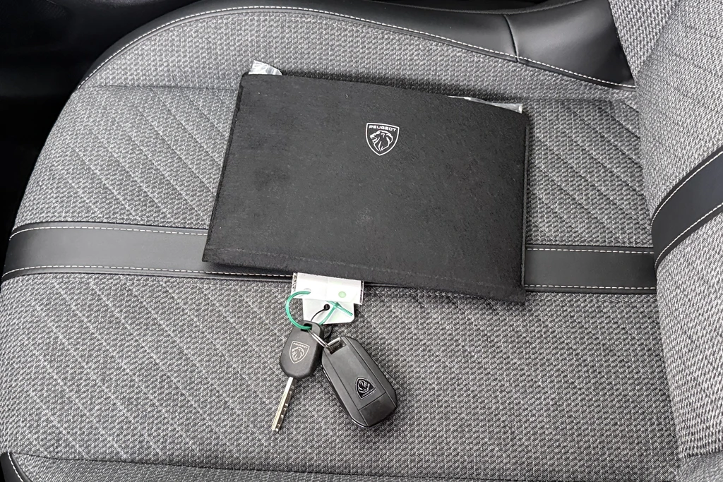 Peugeot 208 – foto 30
