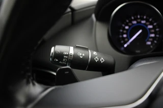 Jaguar XE – thumbnail 24