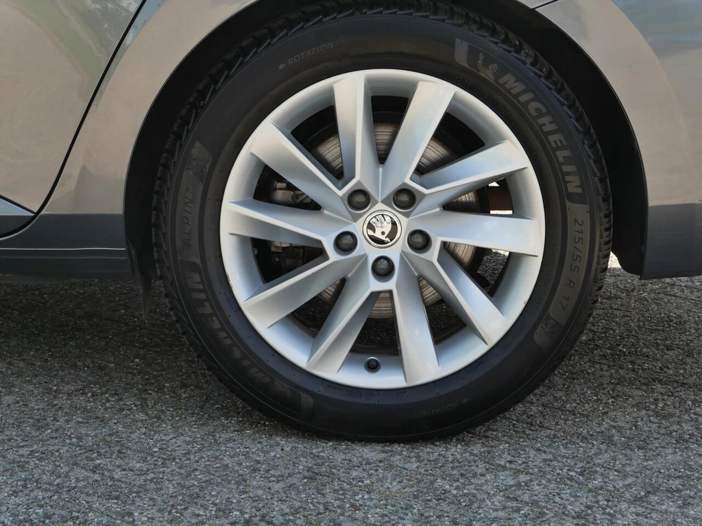 Škoda Superb – foto 14