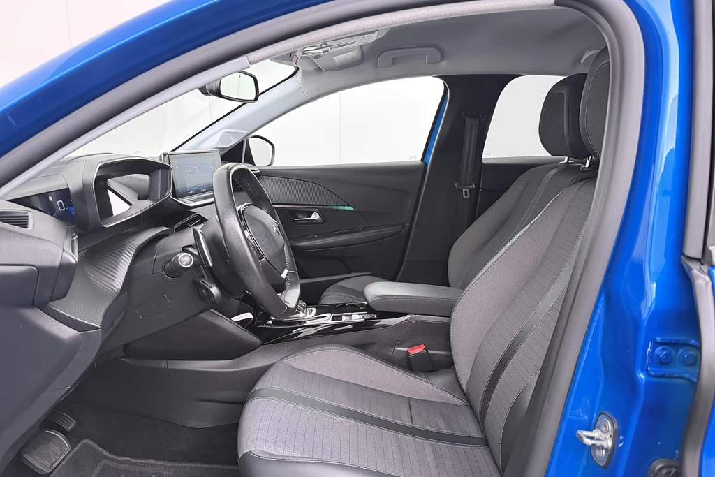 Peugeot 208 – foto 10