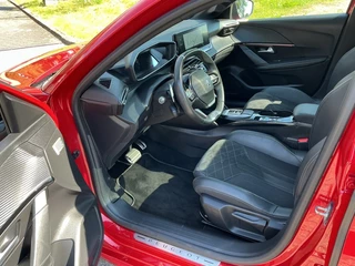 Peugeot 208 – thumbnail 13