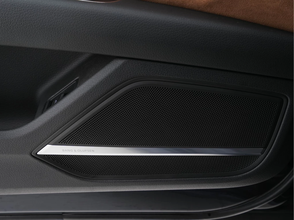 Audi A8 – foto 23