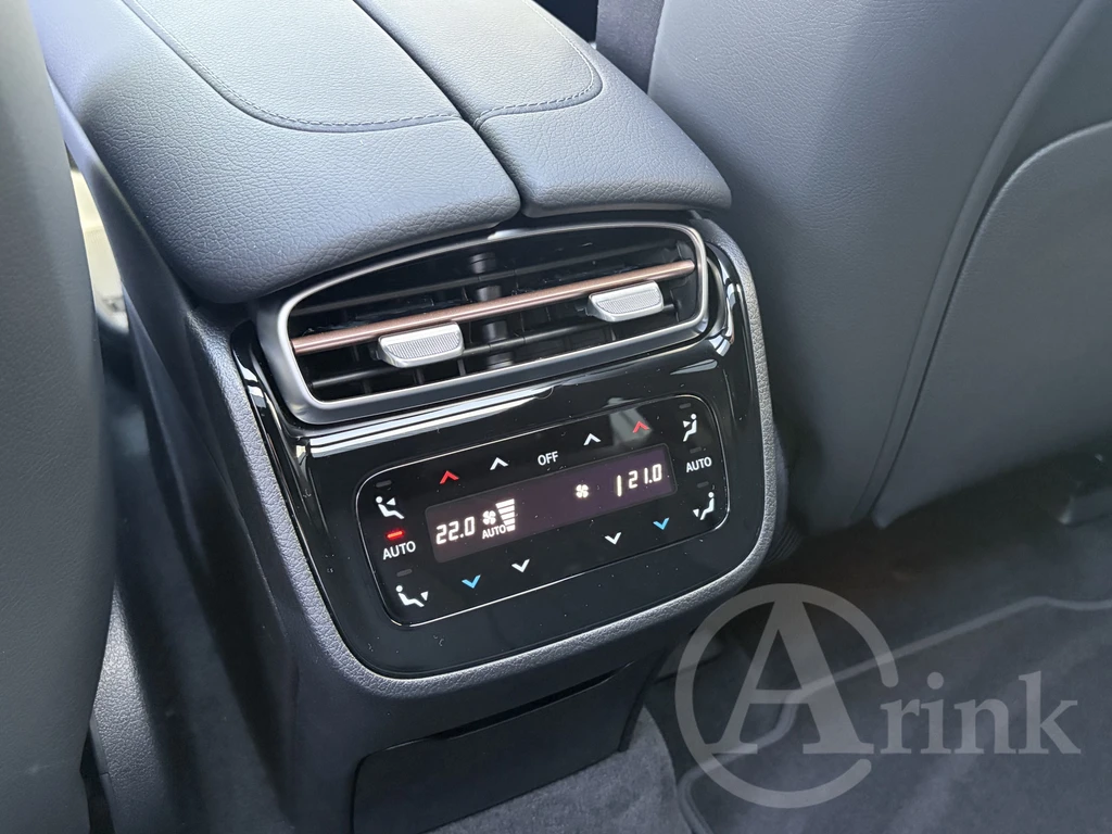 Mercedes-Benz EQE – foto 14