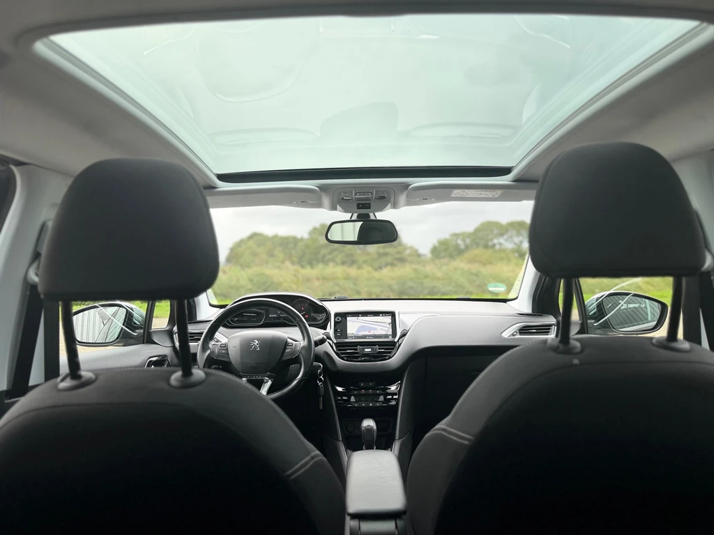 Peugeot 208 – foto 13