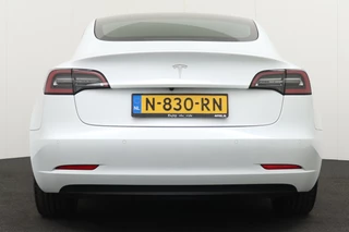 Tesla Model 3 – thumbnail 3