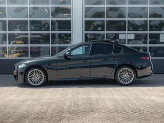 Alfa Romeo Giulia – thumbnail 3