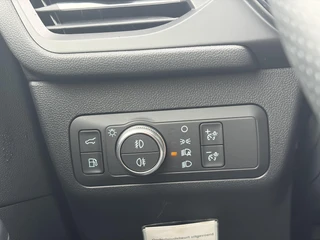 Ford Kuga – thumbnail 15