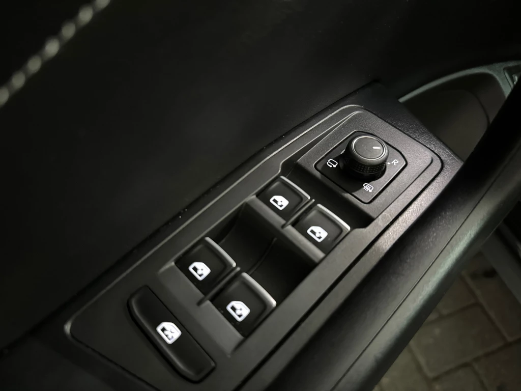 Volkswagen T-Roc – foto 18