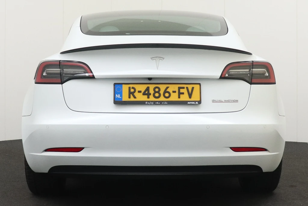 Tesla Model 3 – foto 3