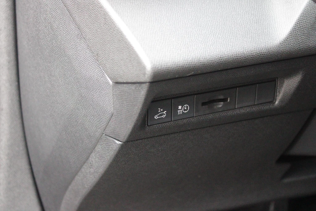 Peugeot 408 – foto 38