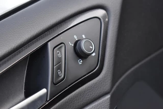 Volkswagen Golf – thumbnail 37