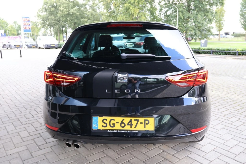 SEAT Leon – foto 2
