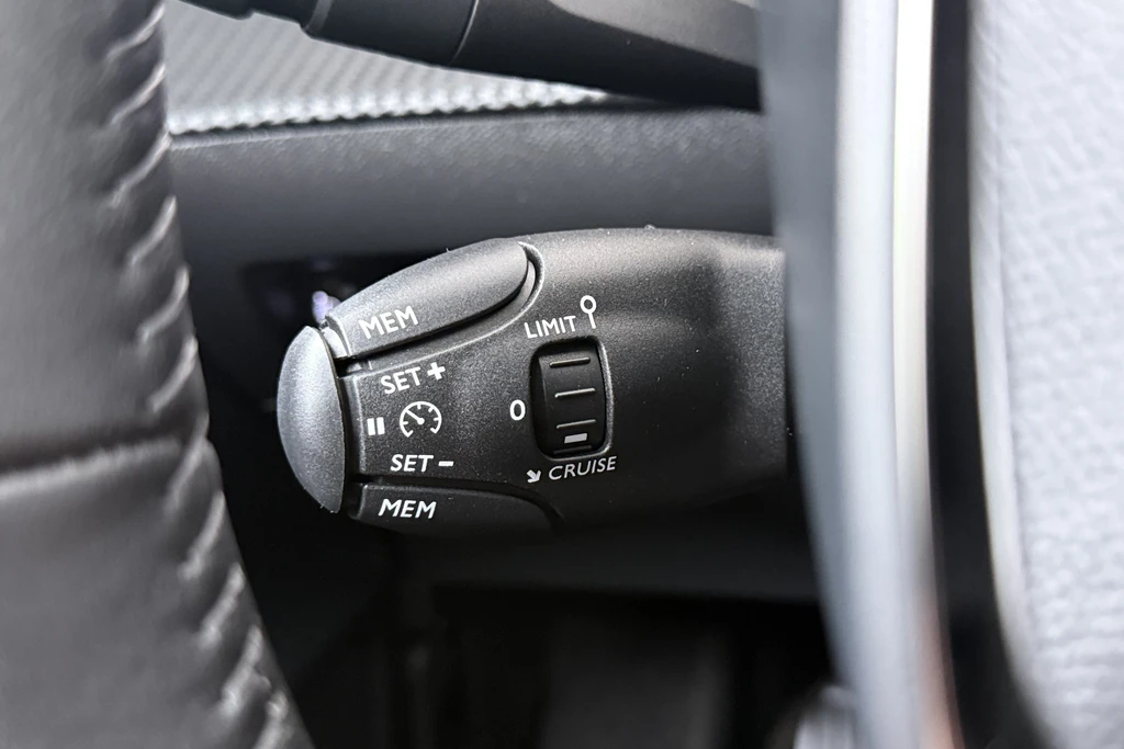 Peugeot 208 – foto 19
