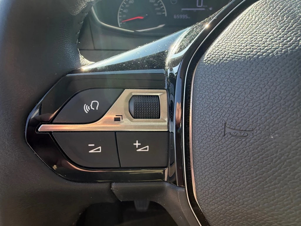 Peugeot 208 – foto 15