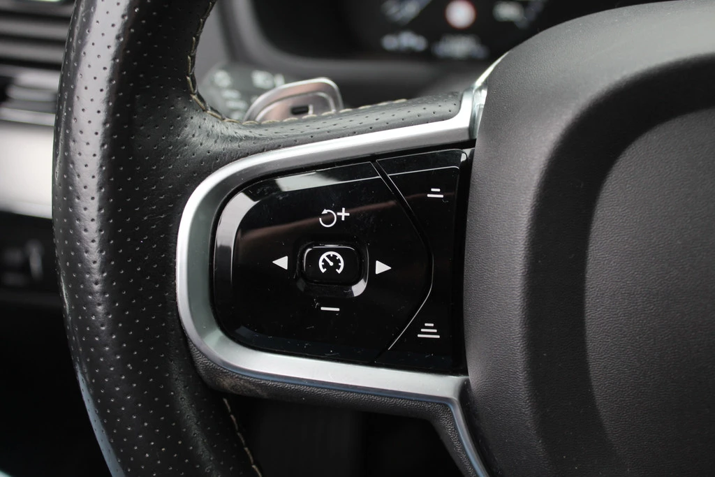 Volvo XC90 – foto 36