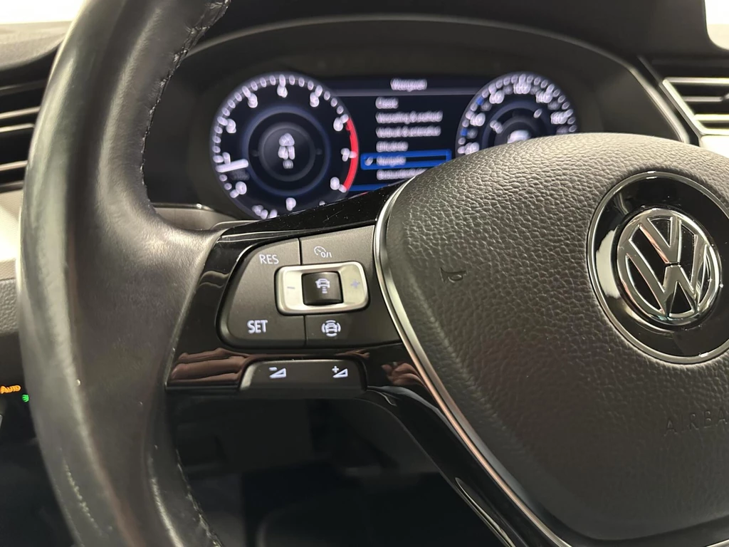 Volkswagen Passat – foto 19