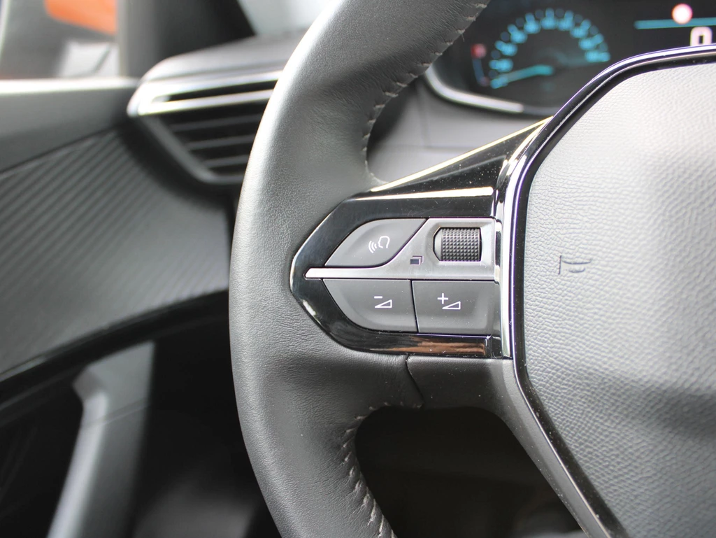 Peugeot e-2008 – foto 19
