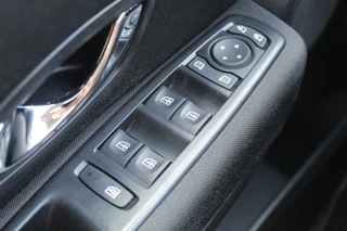 Renault Mégane Estate – thumbnail 22