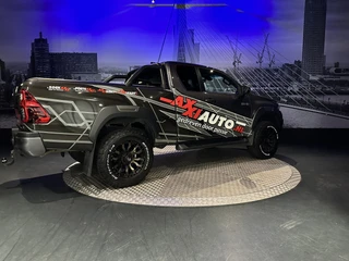 Toyota Hilux – thumbnail 11