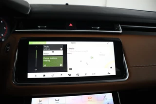 Land Rover Range Rover Velar – thumbnail 38