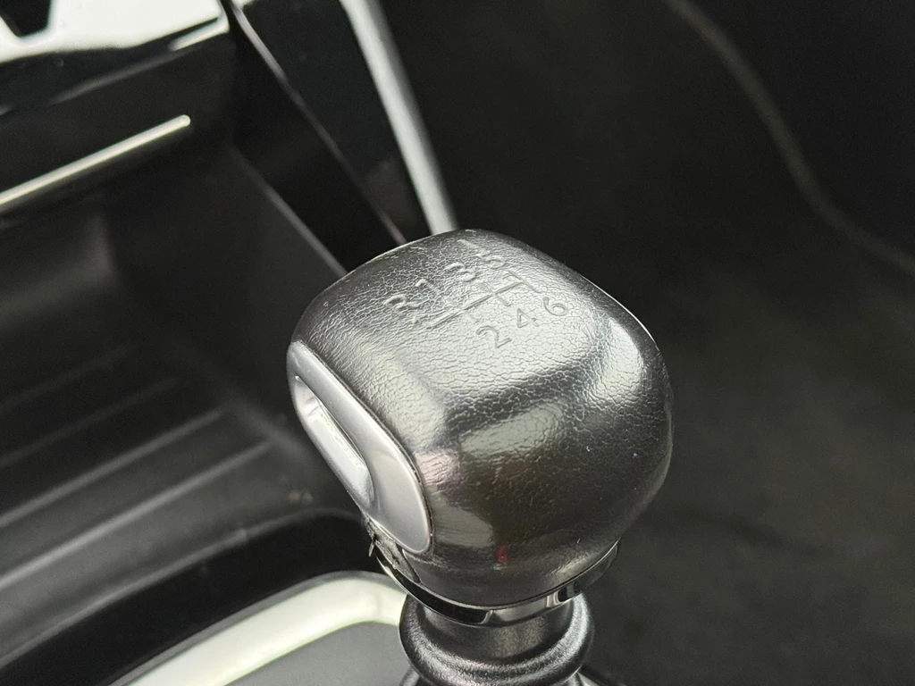 Peugeot 208 – foto 23