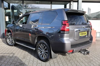 Toyota Land Cruiser – thumbnail 4
