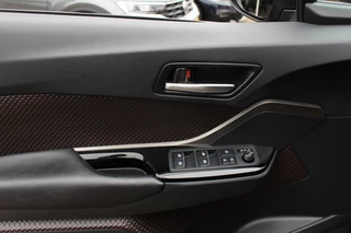 Toyota C-HR – thumbnail 33