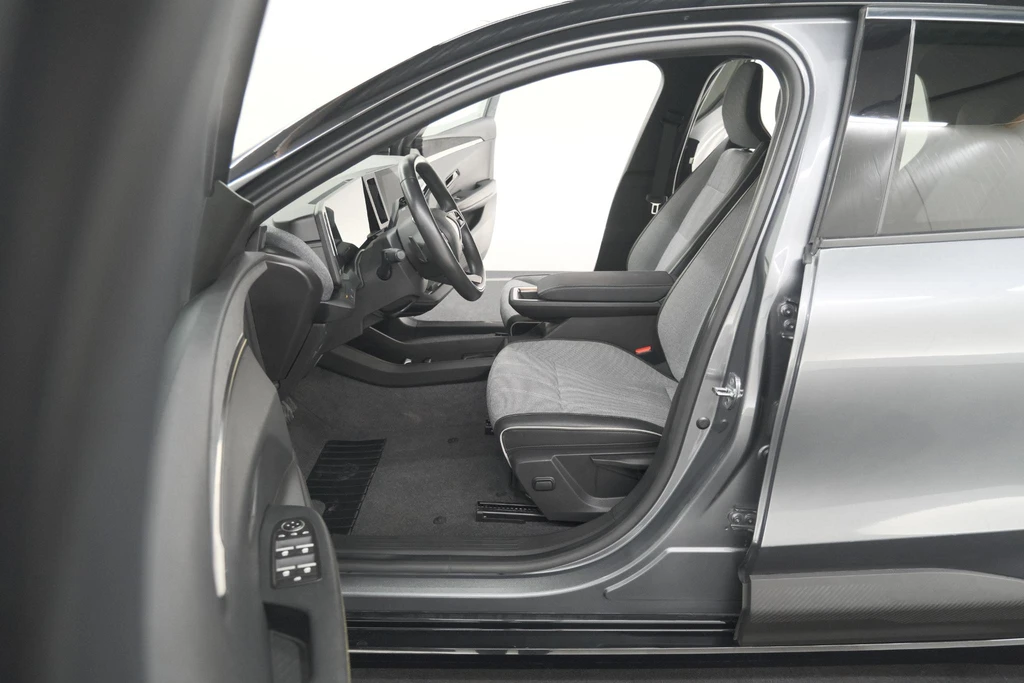 Renault Megane E-Tech – foto 33