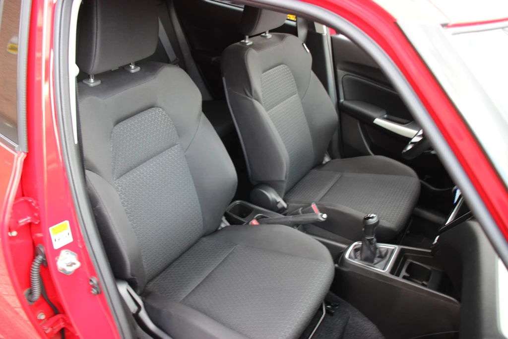 Suzuki Swift – foto 13
