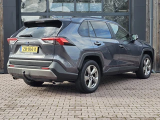 Toyota RAV4 – thumbnail 2
