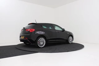 Alfa Romeo Giulietta – thumbnail 11