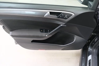 Volkswagen Golf – thumbnail 10