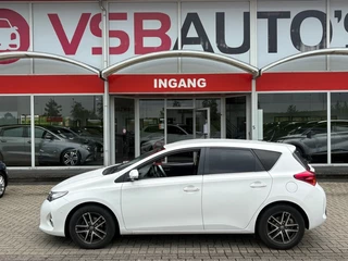 Toyota Auris – thumbnail 2