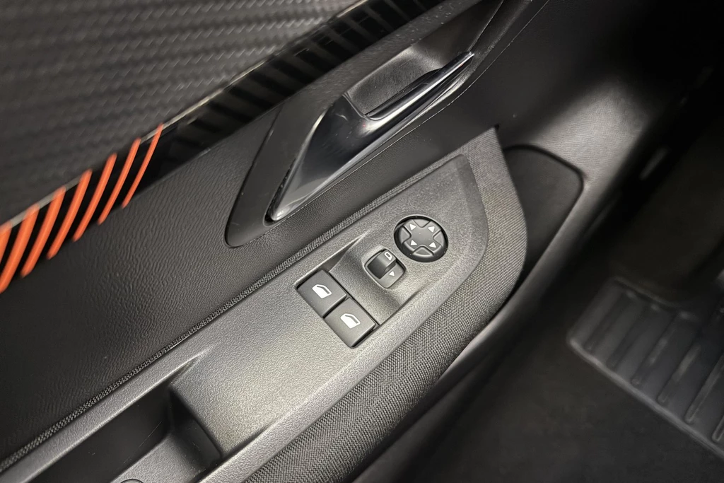 Peugeot 208 – foto 14
