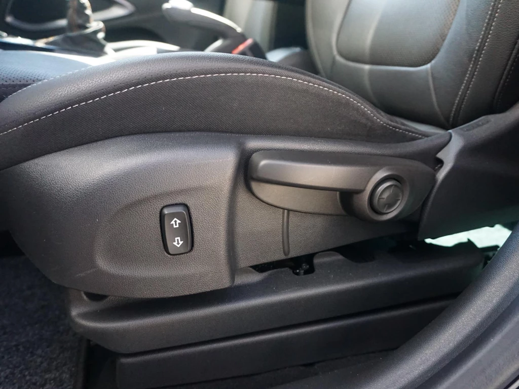 Opel Crossland X – foto 12