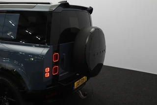 Land Rover Defender – thumbnail 3