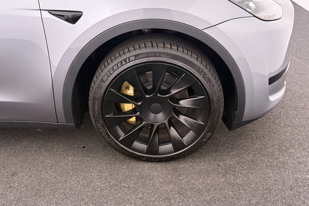 Tesla Model Y – foto 7