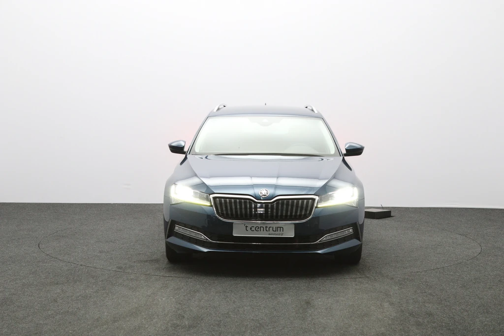 Škoda Superb – foto 7