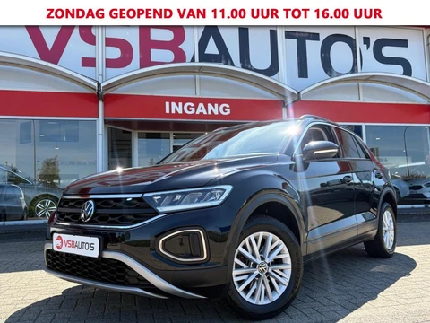 Volkswagen T-Roc 1.0 TSI 110PK FACELIFT LED NAVIGATIE CARPLAY DIGITAL-COCKPIT LMV PDC