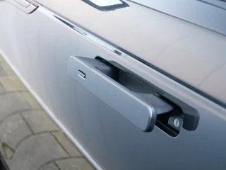 Land Rover Range Rover Velar – thumbnail 23