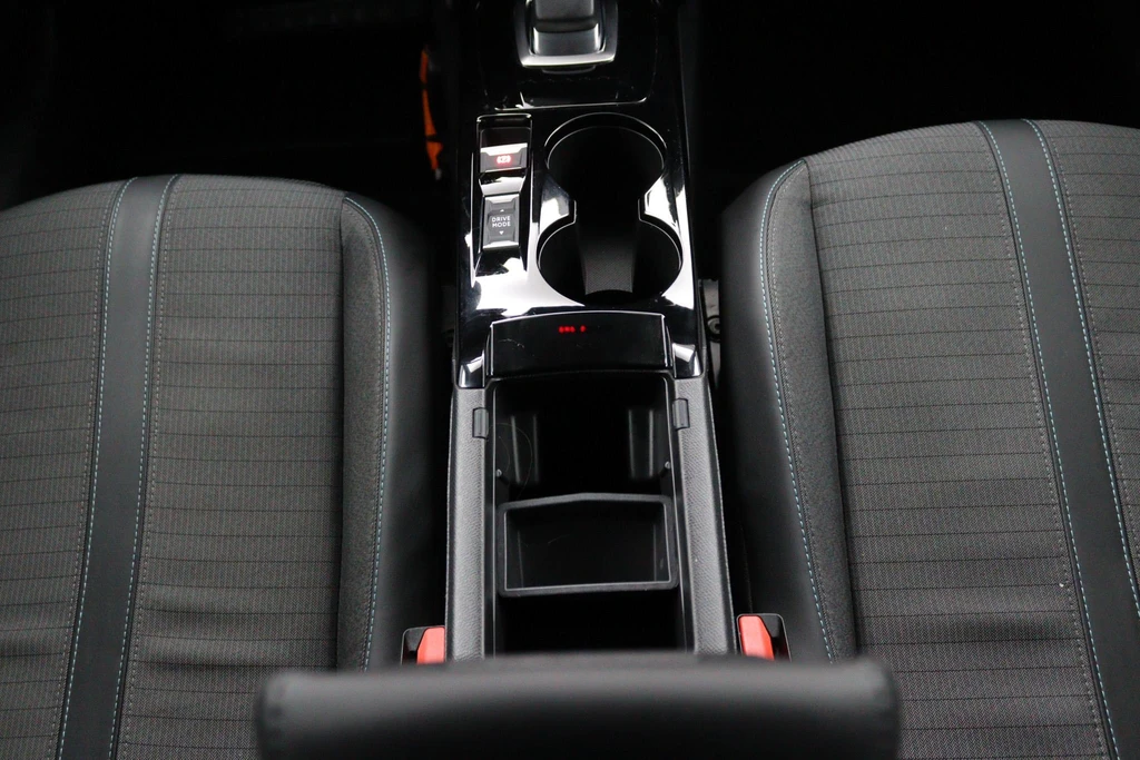Peugeot e-208 – foto 44