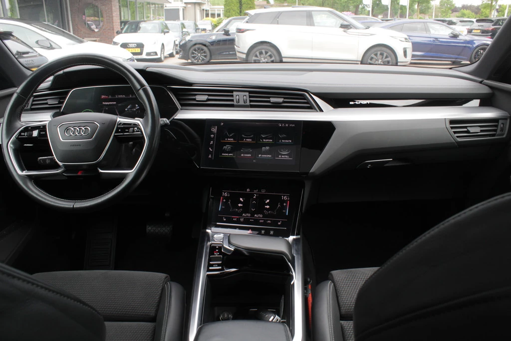 Audi e-tron – foto 10